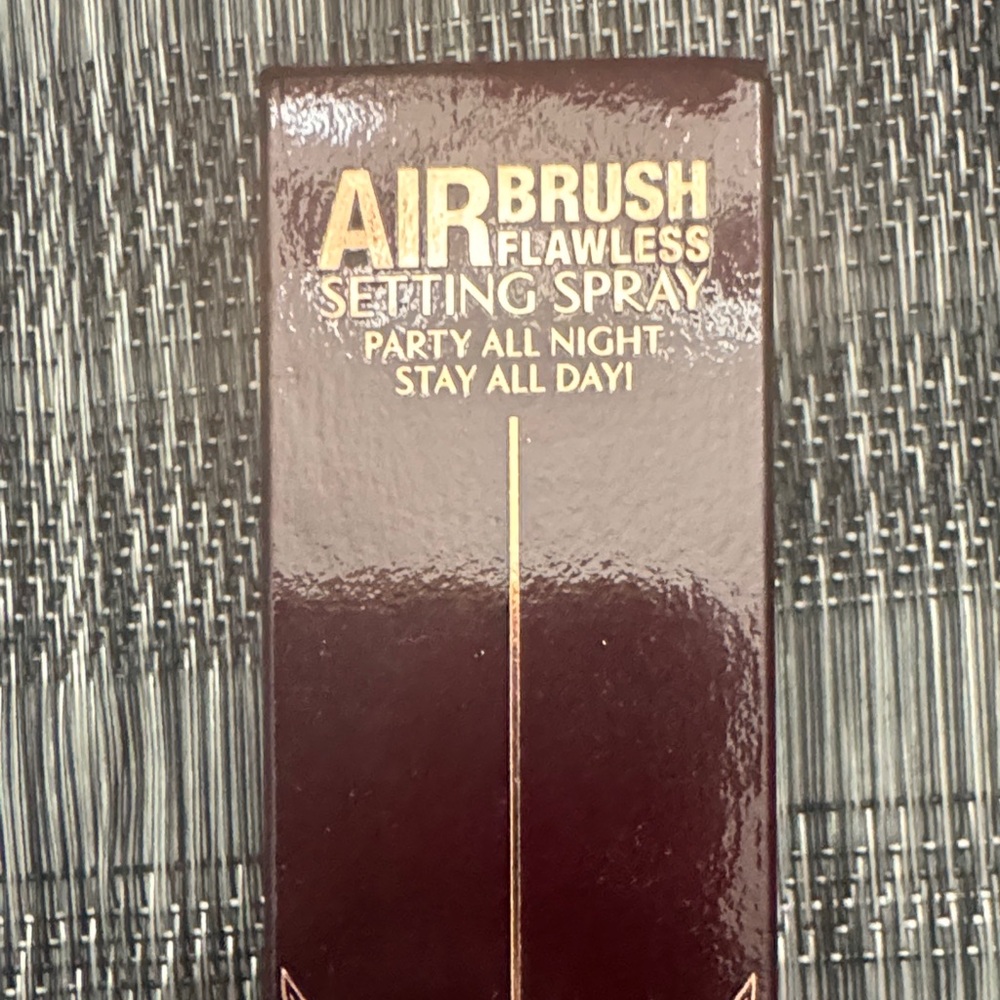 Charlotte Tilbury Airbrush Flawless Setting Spray - Burgundy and Gold